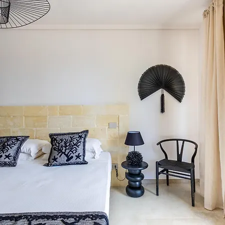 Cala Coralli Penzion 4*