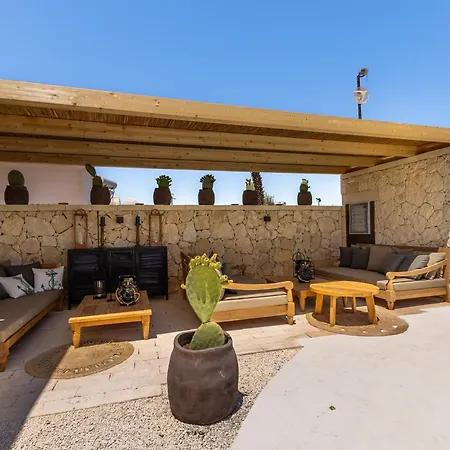 בית הארחה Cala Coralli סירקוזה
