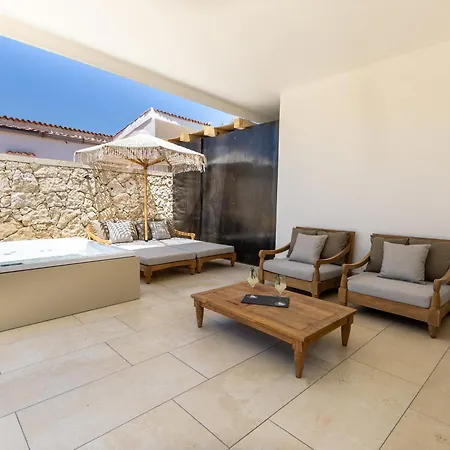 Cala Coralli 招待所 3*
